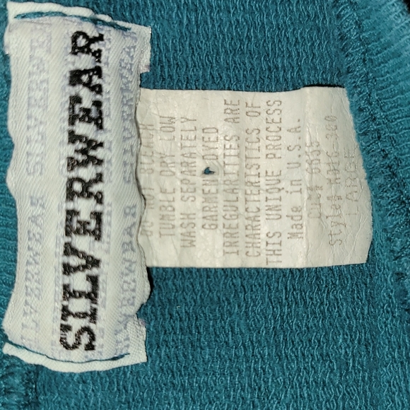 Vintage. Made in USA. SILVERWEAR. Thick cotton material. Size Large. - Picture 4 of 13
